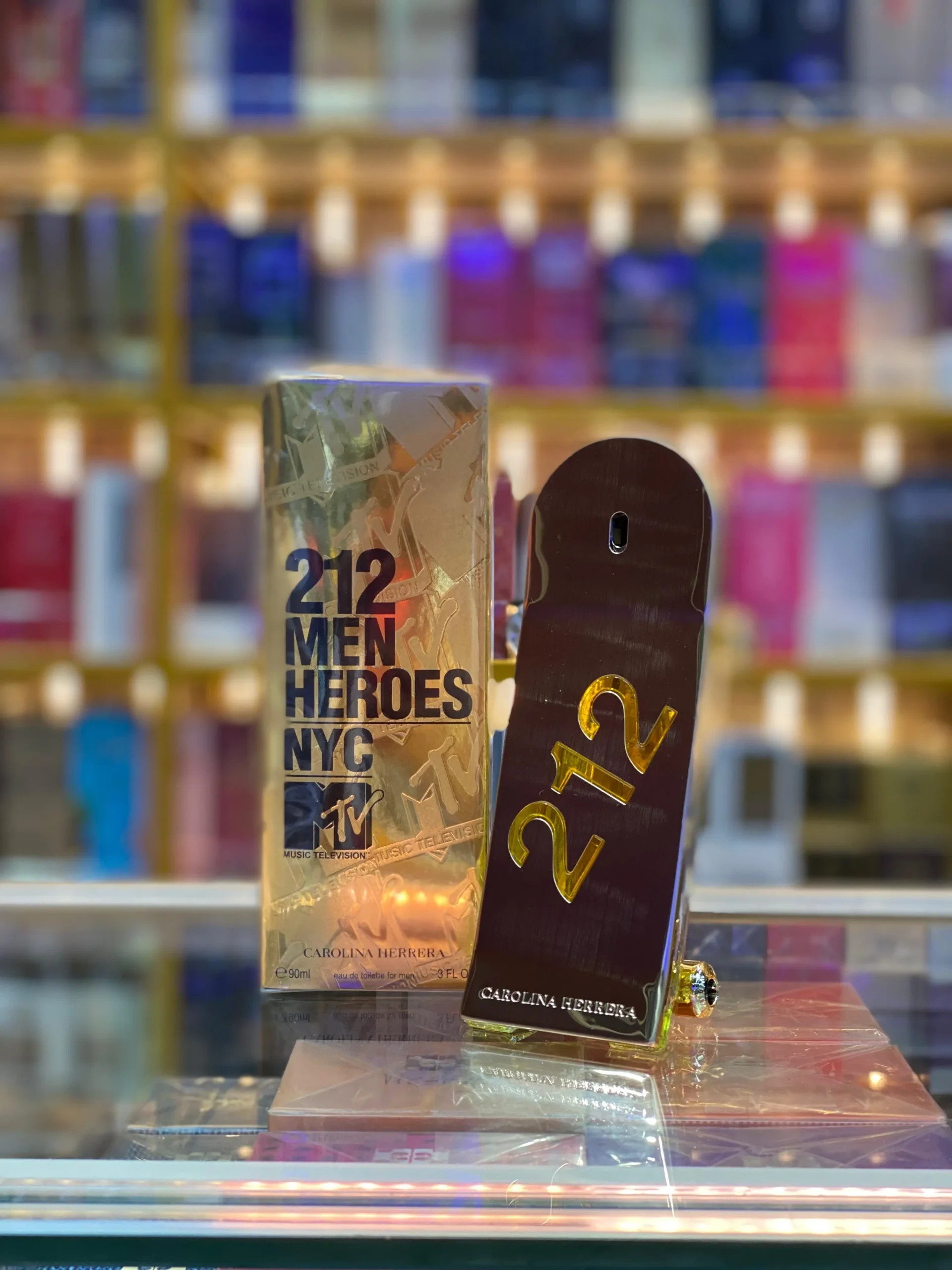 Carolina Herrera 212 Men Heroes NYC MTV Edition EDT 90ml - 90ml - Perfumes Palmira Colombia